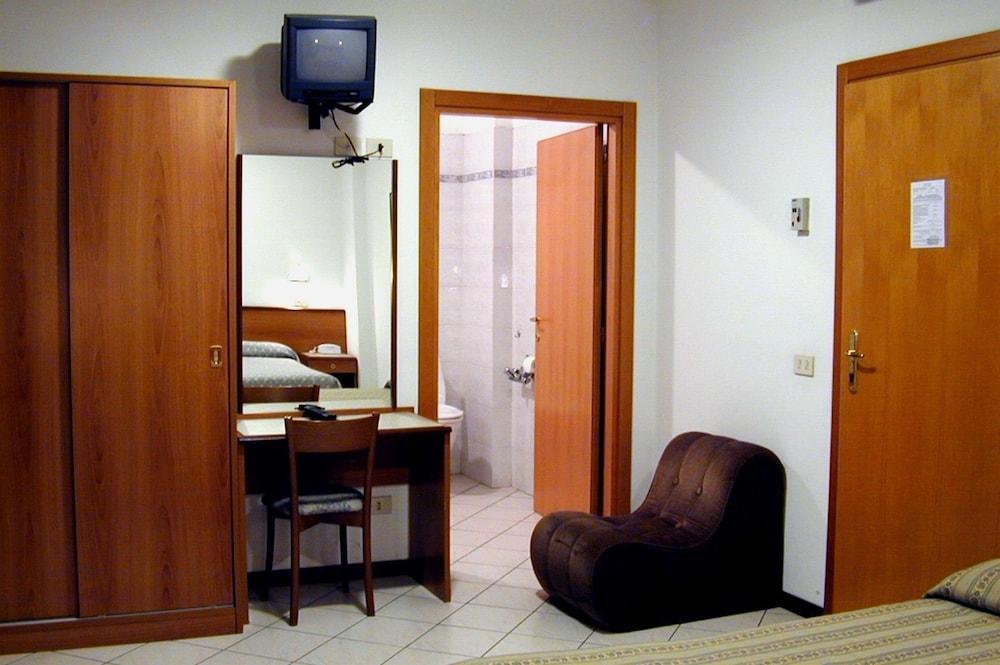 Hotel Astoria Viareggio Exterior photo